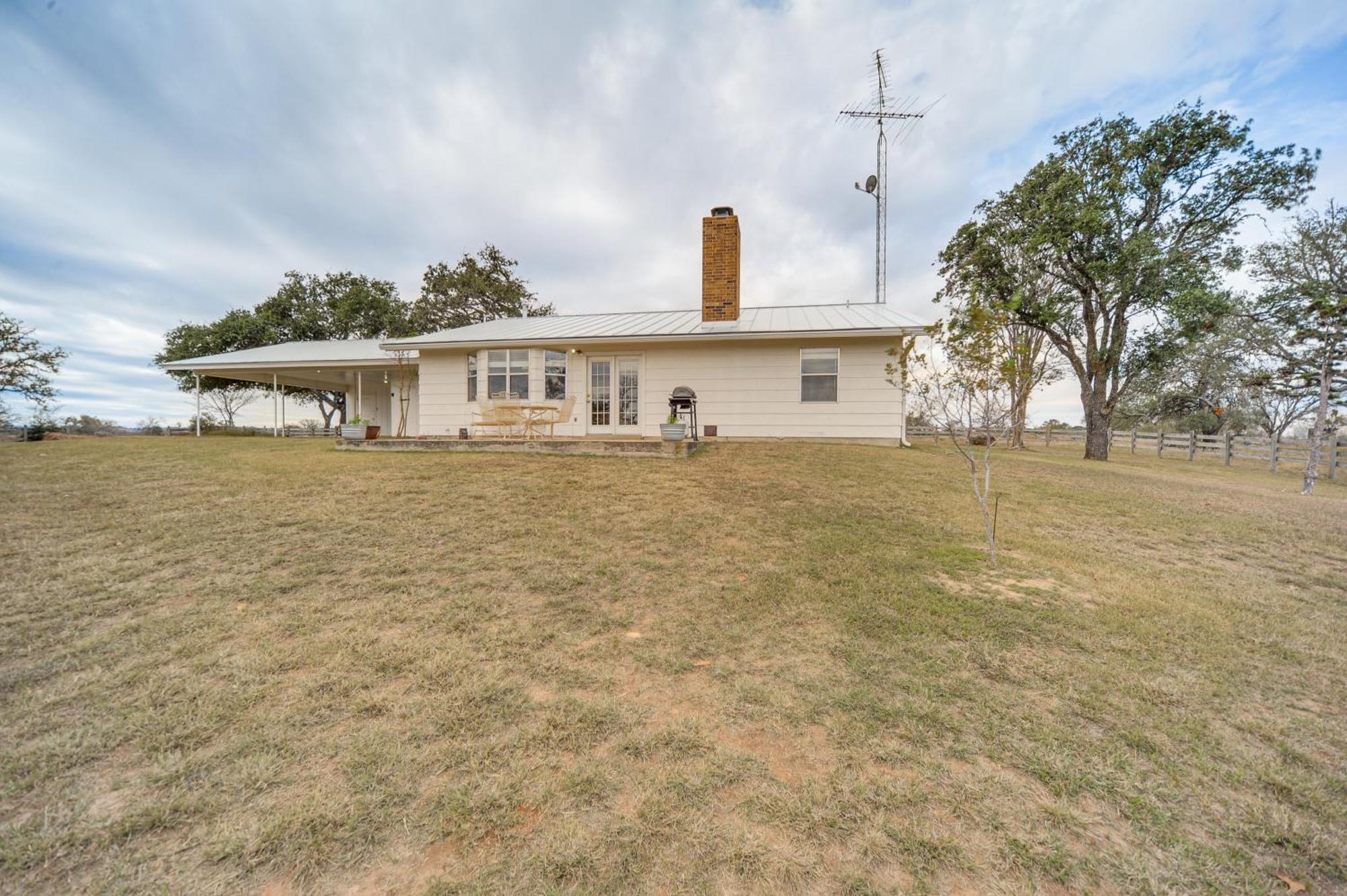 Historic Hoffmann Ranch Haus Near Wineries! Vila Fredericksburg Exterior foto