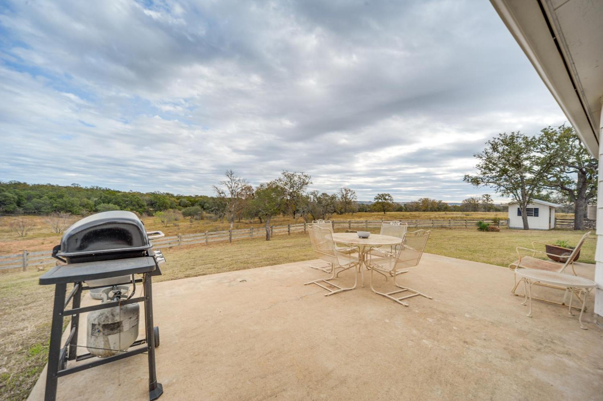 Historic Hoffmann Ranch Haus Near Wineries! Vila Fredericksburg Exterior foto
